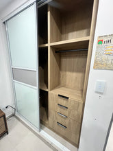 Load image into Gallery viewer, Evve Custom Closets